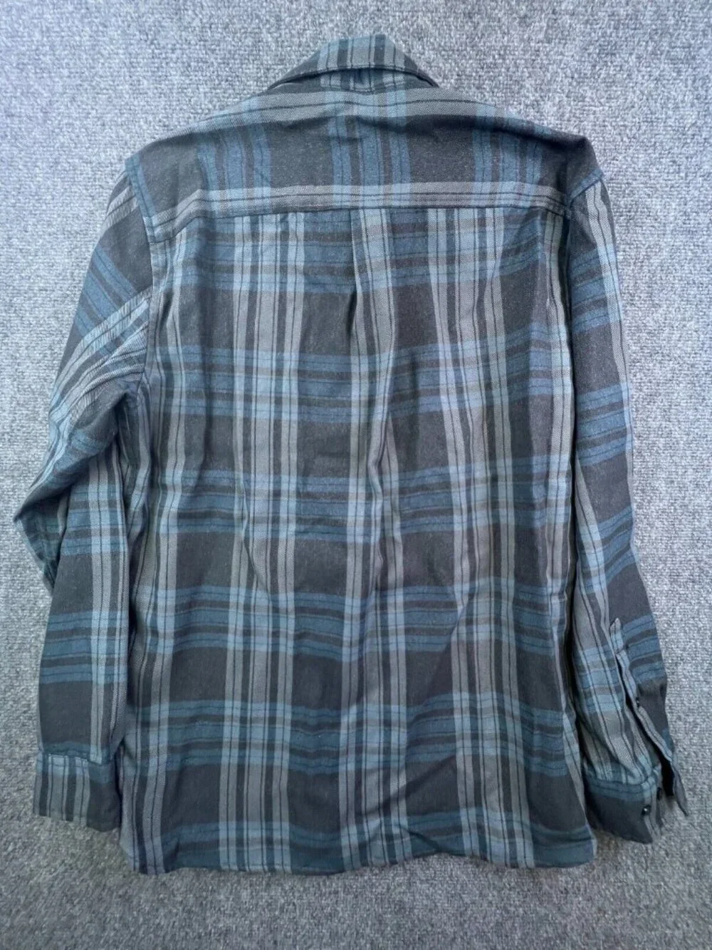 The North Face Adult Men's Large Multicolored Plaid Button Up Long Sleeve Shirt